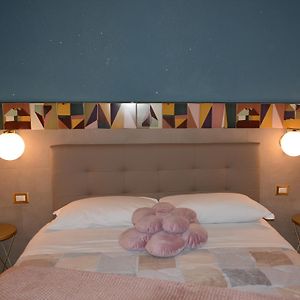 Lovely & Chic Rooms Nei Sassi